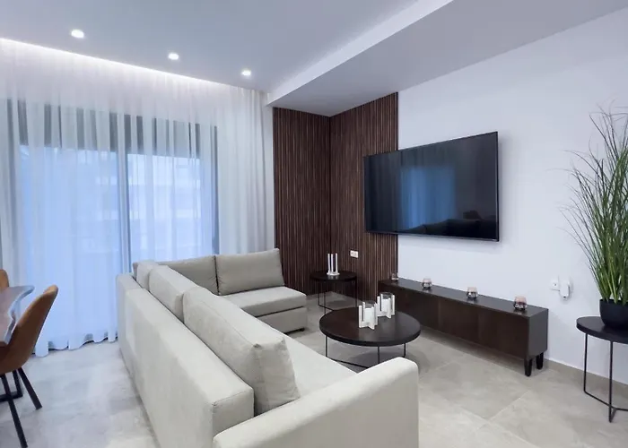 Aleni 1 * Rhodes City